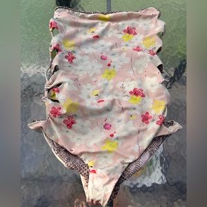 Rare ADORABLE Acacia Cherry Blossom Cutout Bandeau One Piece 🌺